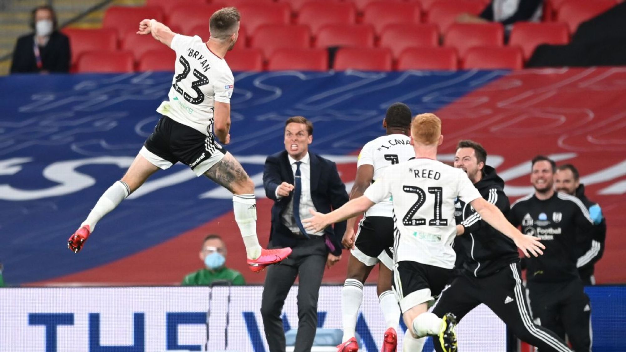 还是借助强 还是借助强